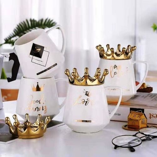 Чаша за чай с капаче корона от MaxShop Чаша за чай с капаче корона на ниска цена от MaxShop