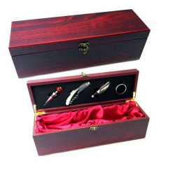 Дървена кутия за вино с аксесоари на ниска цена от MaxShop