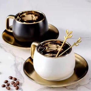 Луксозна чаша за кафе Gold White & Black