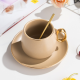 Порцеланова чаша с подложка + лъжичка на ниска цена от MaxShop