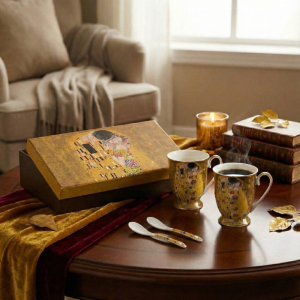 Елегантен комплект Целувката