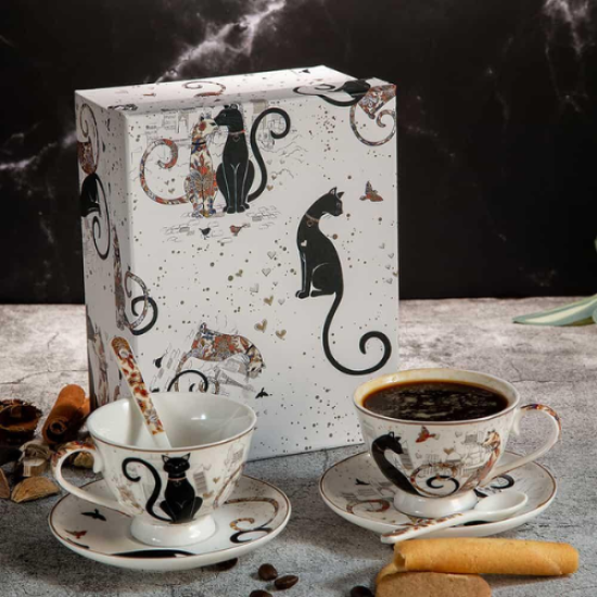 Комплект от две порцеланови чаши за кафе 90мл Cat Collection с чинийки и лъжички в подаръчна кутия