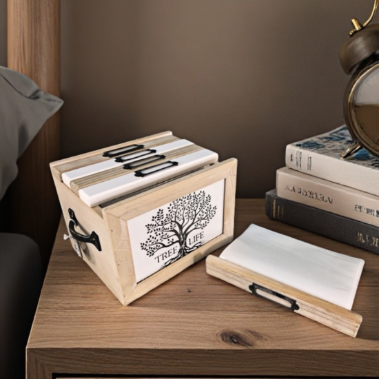 Дървена кутия с метални дръжки и принт Дървото на живота, съдържаща 4 албума за снимки