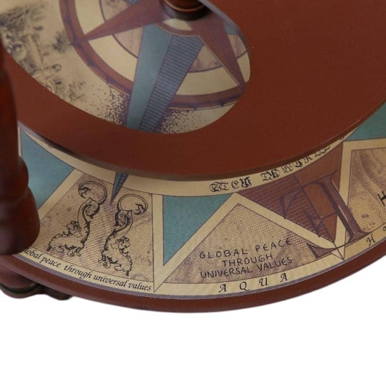 Дървен глобус бар Магелан с колелца и долен рафт за бутилки