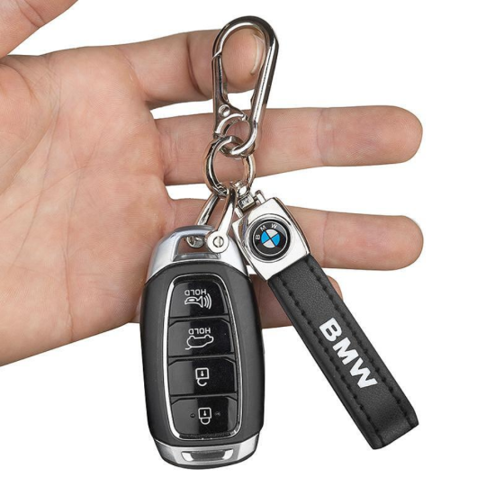 Ключодържател от черна еко кожа и метал с лого на BMW, с въртящ се на 360 градуса елемент
