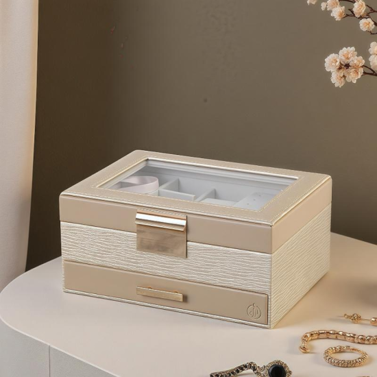 кутия за бижута тип куфарче с дръжка за носене