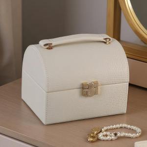 Луксозна кутия с огледало