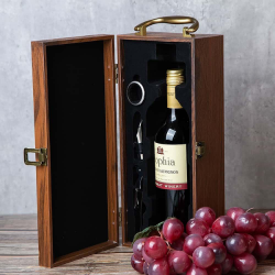 Кутия за вино с аксесоари на ниска цена от MaxShop