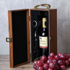 Кутия за вино с аксесоари 