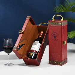 Кутия за вино с тирбушон на ниска цена от Max-Shop