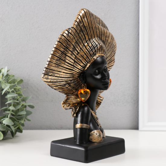Декоративна фигура "Златна Царица" в контрастни цветове черно и златно