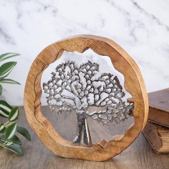 Кръгла декоративна статуетка с масивна дървена рамка и вградено метално дърво, символ на живота и хармонията
