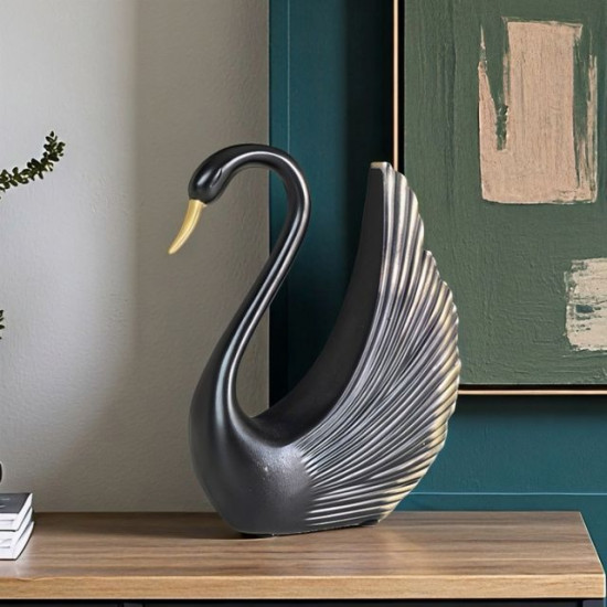 Декоративна фигура на черен лебед за контраст и лукс в стаята