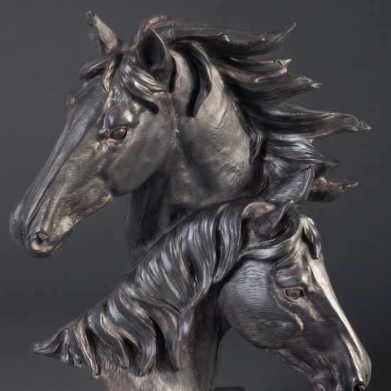 Декоративна фигура коне от полирезин с ефект на тъмен брон