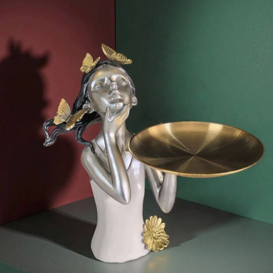 Стилна статуетка момиче със златист поднос за аксесоари и бижута
