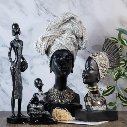 Декоративна фигура на Африканка - седнала на ниска цена от MaxShop