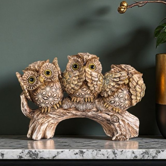 Декоративна статуетка три бухалчета на клон с красиви геометрични шарки