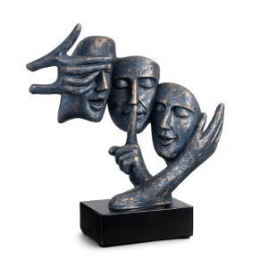 Абстрактна статуетка три лица с патина