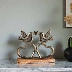 Метална статуетка семейно гнездо с дървена основа