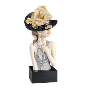 Статуетка жена с шапка