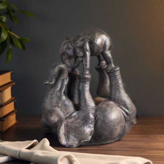 Забавна статуетка играещи слонове от полирезин с бронзов ефект