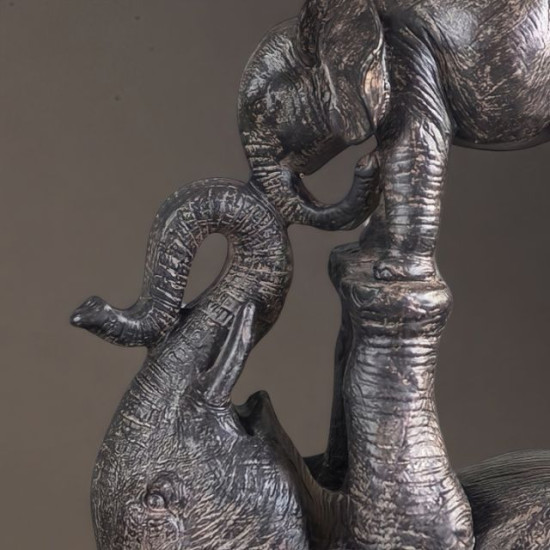 Забавна статуетка играещи слонове от полирезин с бронзов ефект