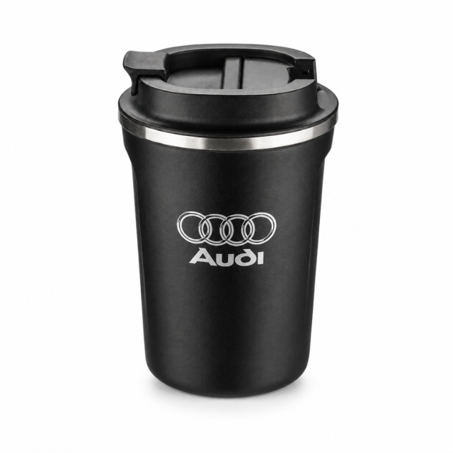 Черна матова термо чаша със сребристо лого Audi и затворена капачка