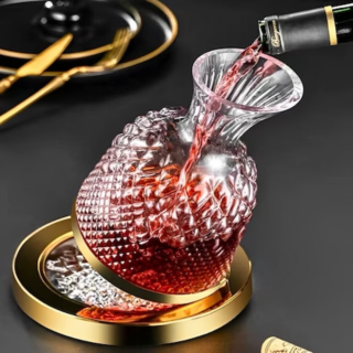 Въртящ се декантер Deluxe Golden - 360°